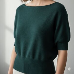 Outback Red Deep Green Women's Crew Neck Sweater